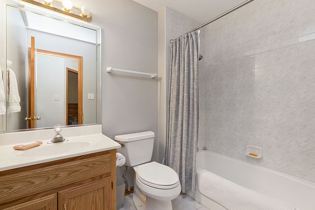 16300 Chickadee Circle, Orland Park, IL 60467