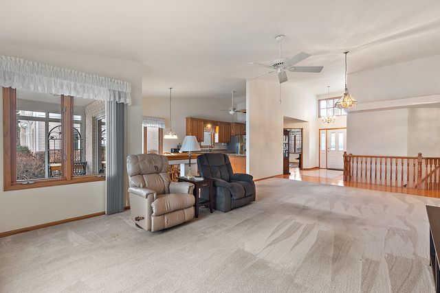 16300 Chickadee Circle, Orland Park, IL 60467