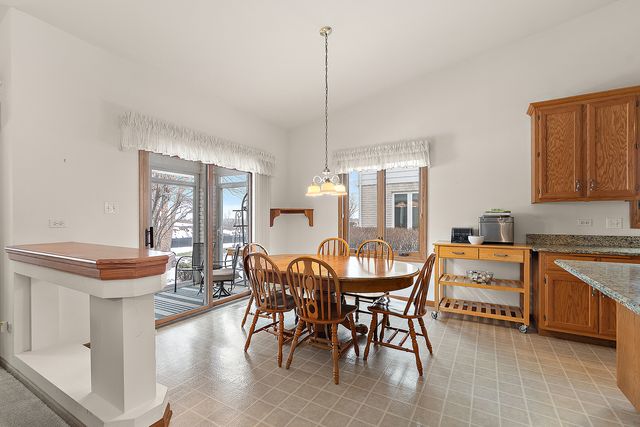 16300 Chickadee Circle, Orland Park, IL 60467