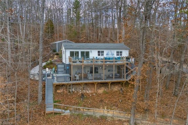 570 Hillview Drive, Lexington, NC 27292