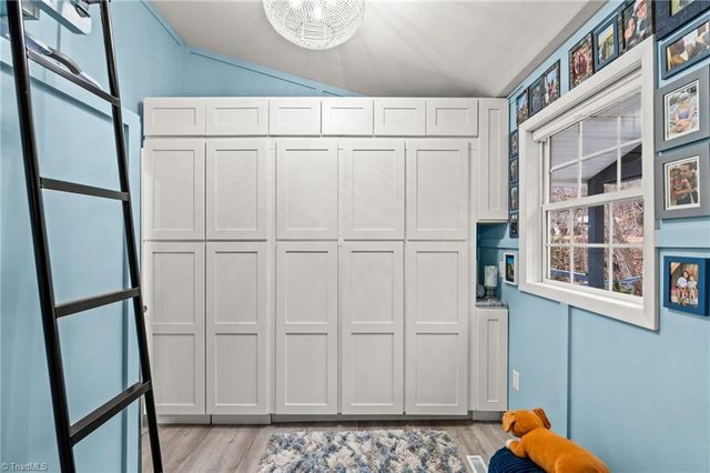 570 Hillview Drive, Lexington, NC 27292