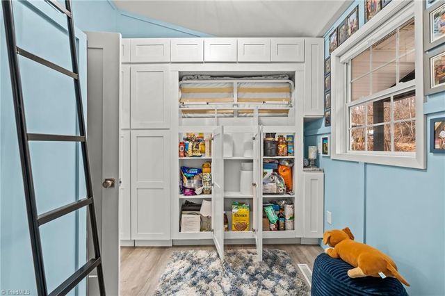 570 Hillview Drive, Lexington, NC 27292