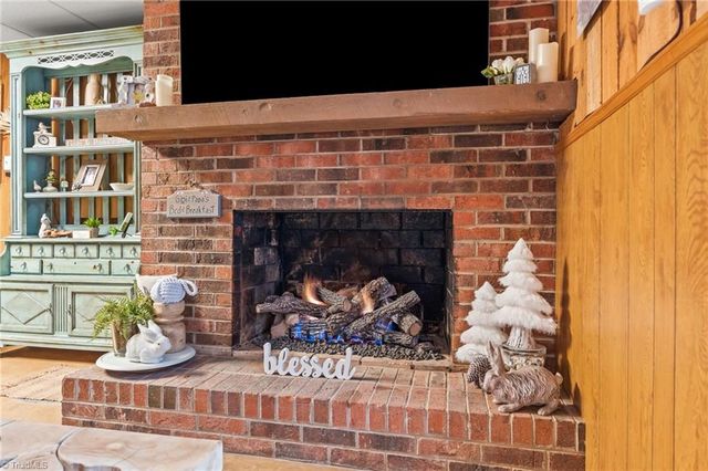 570 Hillview Drive, Lexington, NC 27292