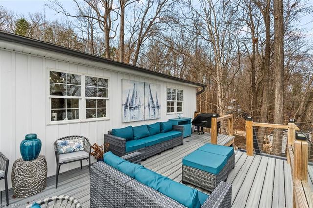 570 Hillview Drive, Lexington, NC 27292