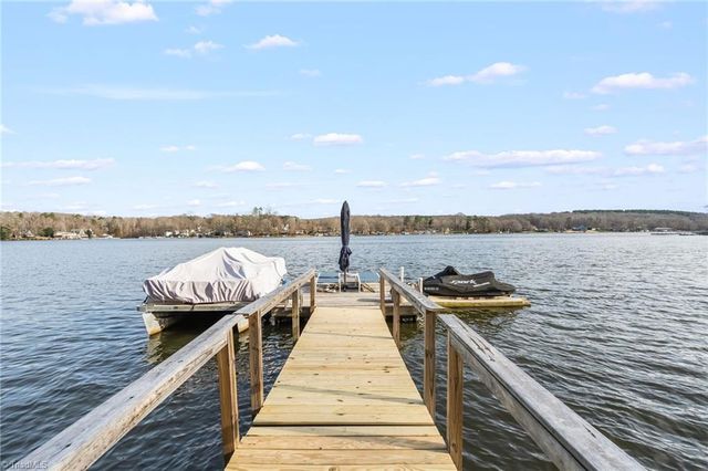 570 Hillview Drive, Lexington, NC 27292