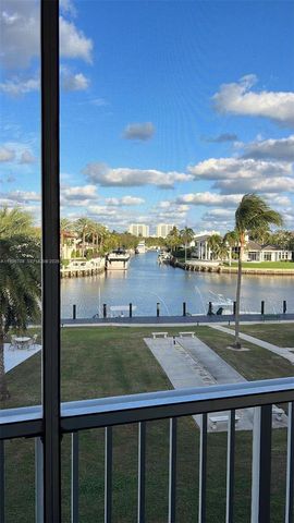230 N Federal Hwy 305, Deerfield Beach, FL 33441