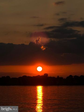 7526 ROCK CREEK WAY, Pasadena, MD 21122