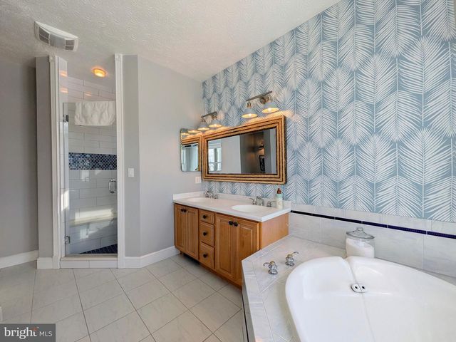 7526 ROCK CREEK WAY, Pasadena, MD 21122