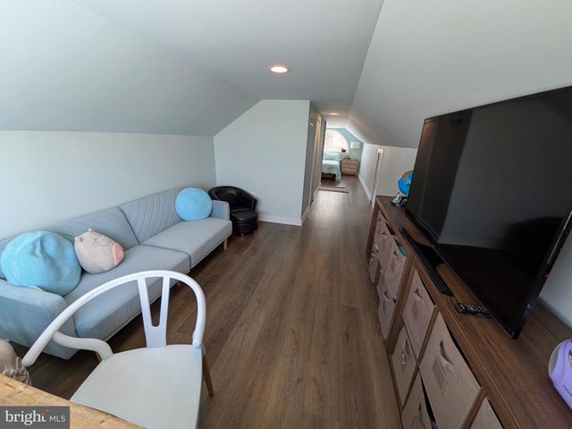 7526 ROCK CREEK WAY, Pasadena, MD 21122