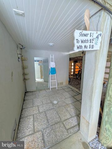 7526 ROCK CREEK WAY, Pasadena, MD 21122