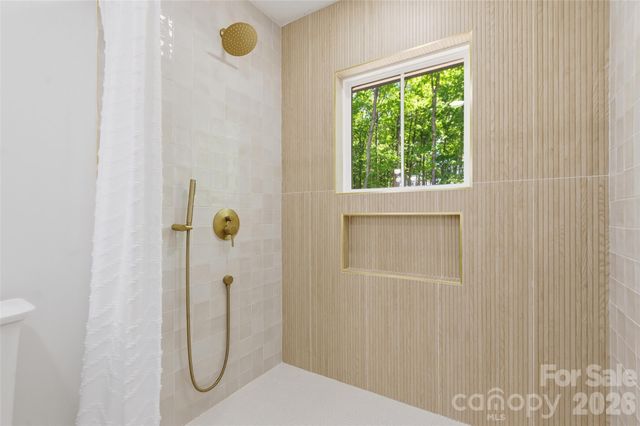 1325 Gateshead Lane, Matthews, NC 28105