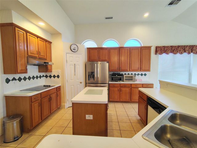 418 Fern Meadow Drive, Missouri City, TX 77459