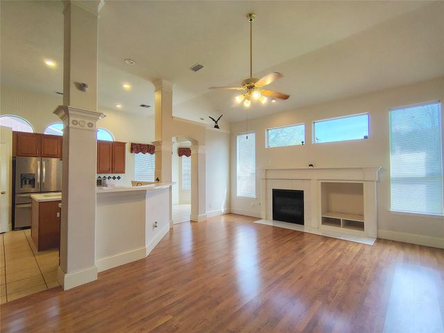 418 Fern Meadow Drive, Missouri City, TX 77459