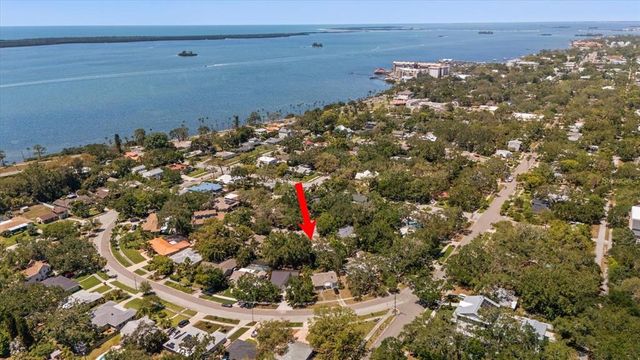 219 PARK CIRCLE S, Dunedin, FL 34698