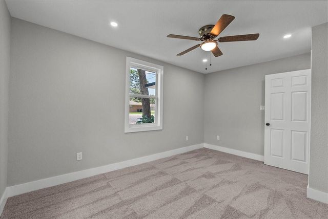 507 E Dumble Street, Alvin, TX 77511