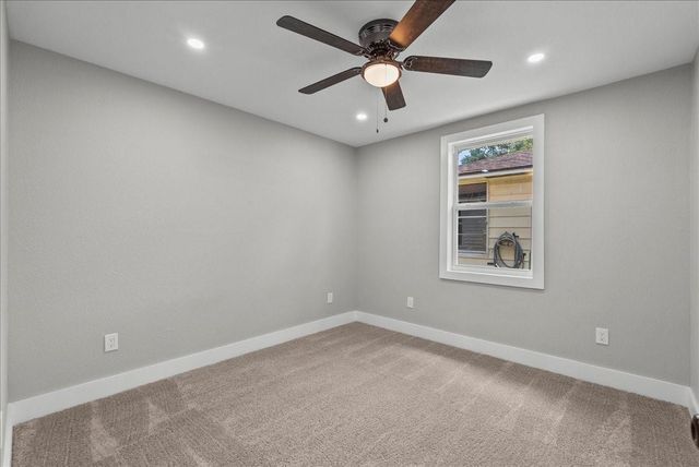 507 E Dumble Street, Alvin, TX 77511