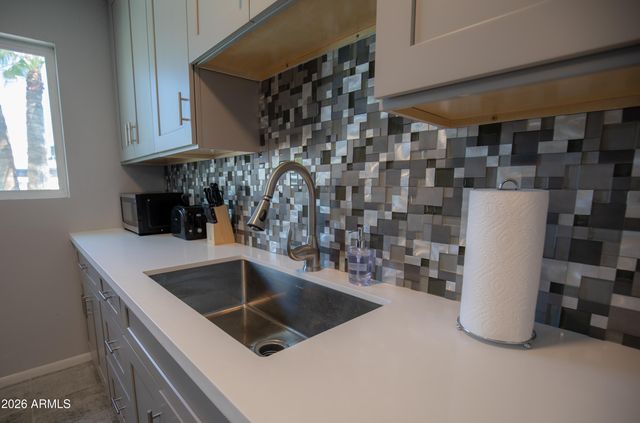 7414 E MORELAND Street, Scottsdale, AZ 85257