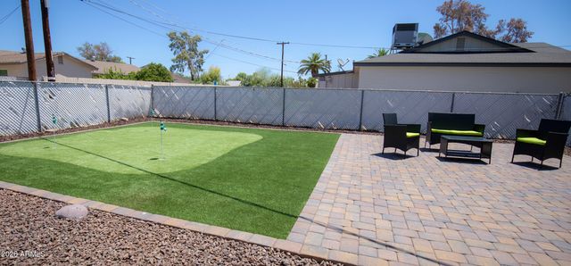 7414 E MORELAND Street, Scottsdale, AZ 85257