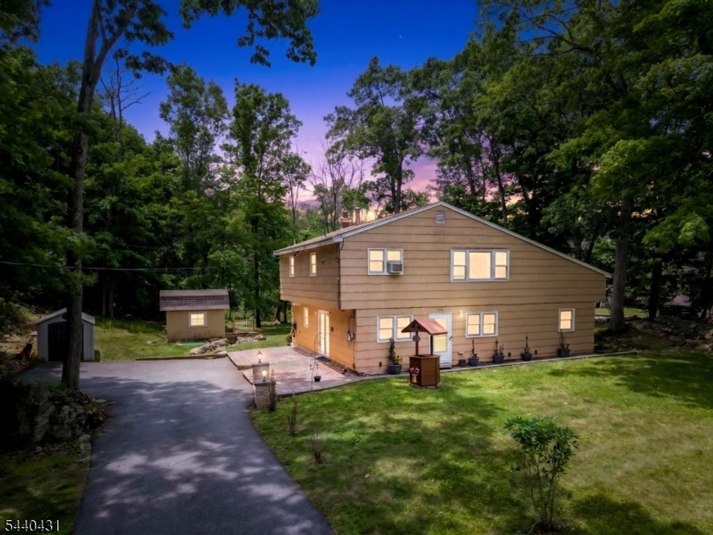 115 Leland Trl, Hopatcong Boro, NJ 07843 — exterior