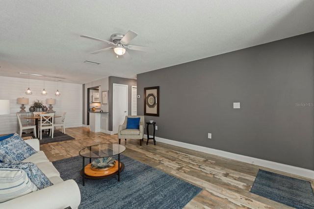 202 E ESPLANADE WAY E 104, Casselberry, FL 32707