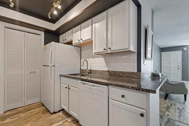 202 E ESPLANADE WAY E 104, Casselberry, FL 32707