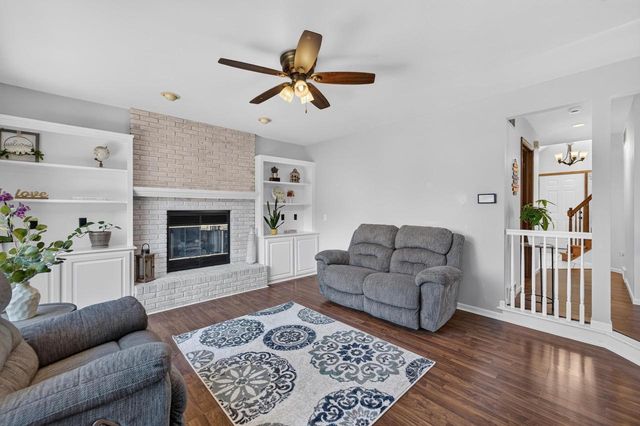 1757 Colony Circle, Sun Prairie, WI 53590