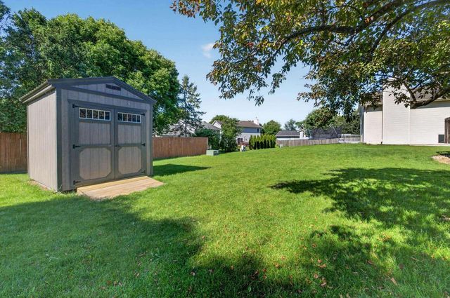 1757 Colony Circle, Sun Prairie, WI 53590