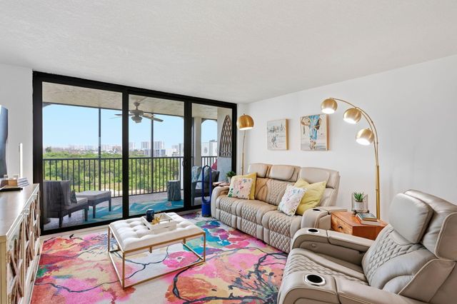1629 Riverview Road 818, Deerfield Beach, FL 33441