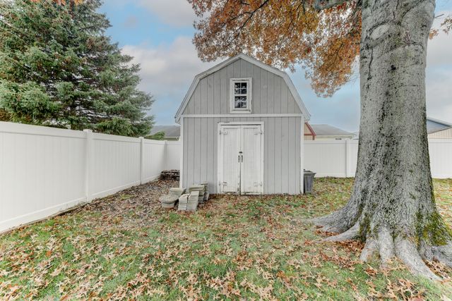 15826 Stevenson Place, Lowell, IN 46356