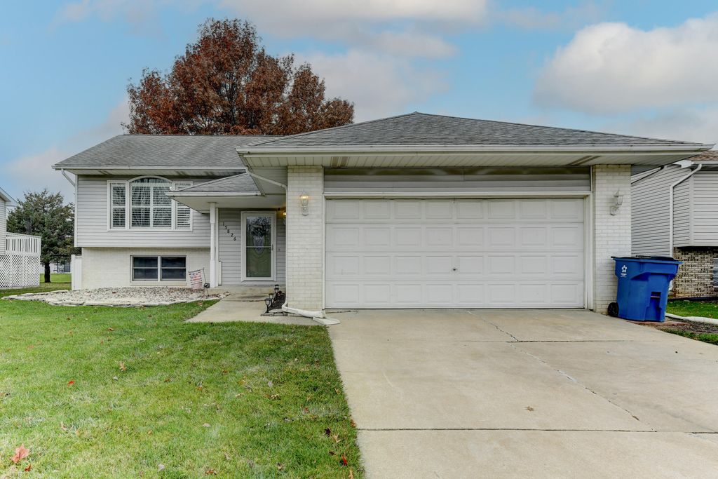 15826 Stevenson Place, Lowell, IN 46356