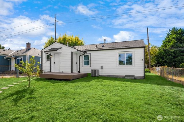 3617 S Wilkeson Street, Tacoma, WA 98418