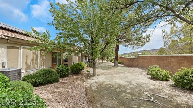 2075 Joy View Lane, Henderson, NV 89012