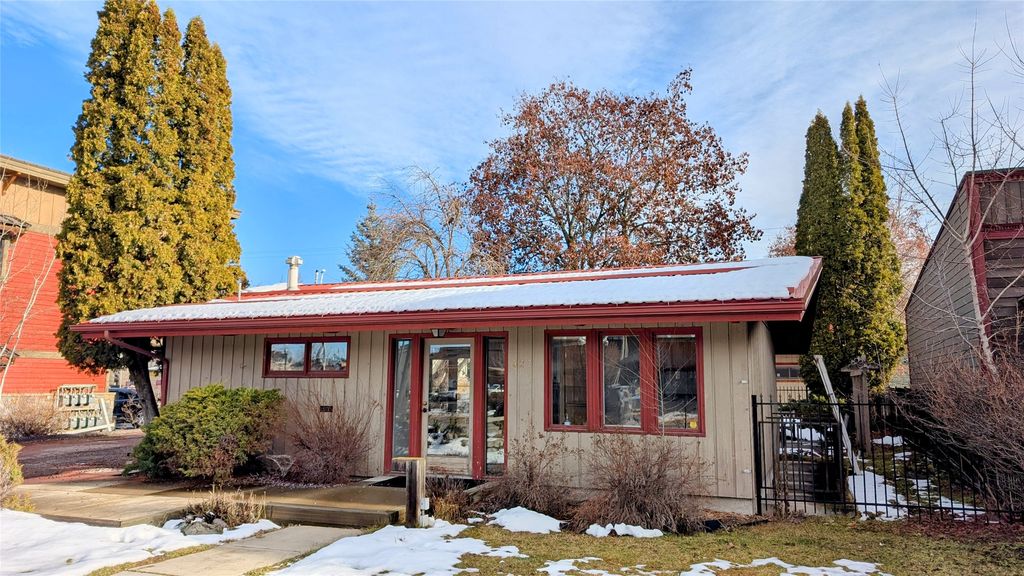 327 Spokane Avenue, Whitefish, MT 59937