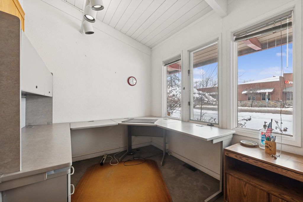 327 Spokane Avenue, Whitefish, MT 59937 photo 16