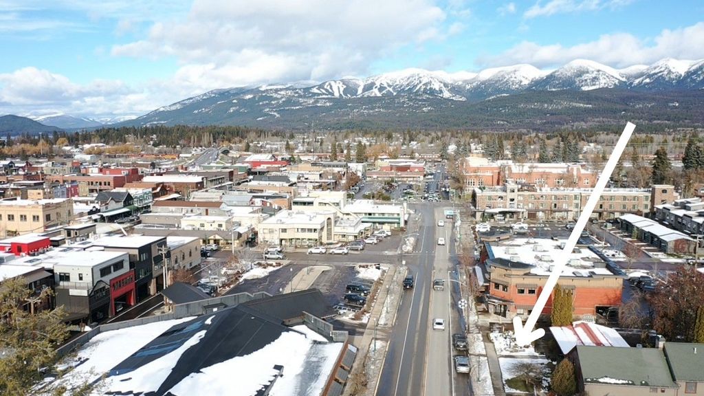 327 Spokane Avenue, Whitefish, MT 59937 photo 2