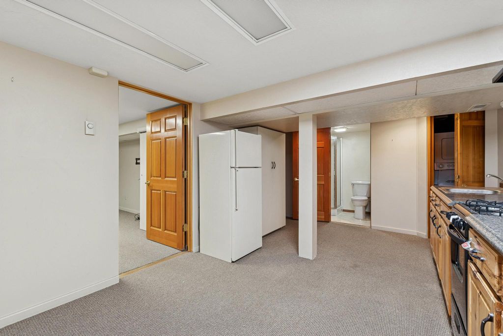 327 Spokane Avenue, Whitefish, MT 59937 photo 27