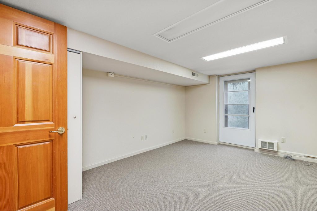 327 Spokane Avenue, Whitefish, MT 59937 photo 28