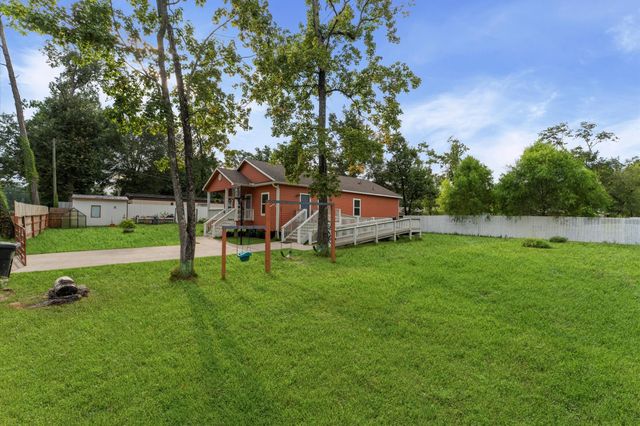 27665 Peach Creek Drive, New Caney, TX 77357