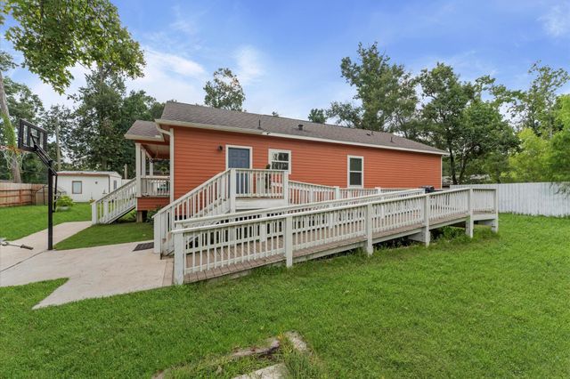 27665 Peach Creek Drive, New Caney, TX 77357