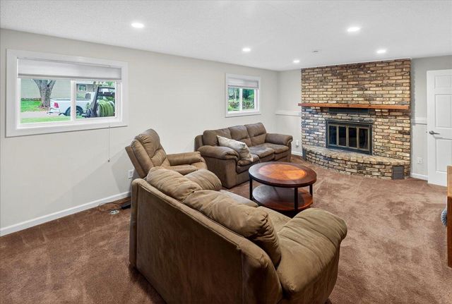 10204 Valley Forge Lane N, Maple Grove, MN 55369