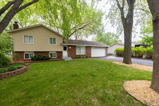 10204 Valley Forge Lane N, Maple Grove, MN 55369