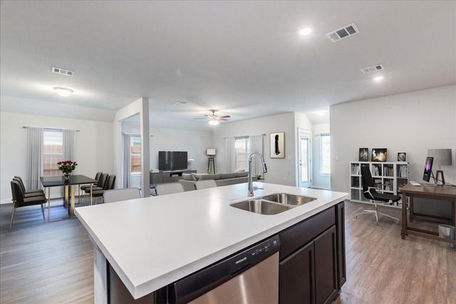 7709 Ivy Trellis TRL, Del Valle, TX 78617