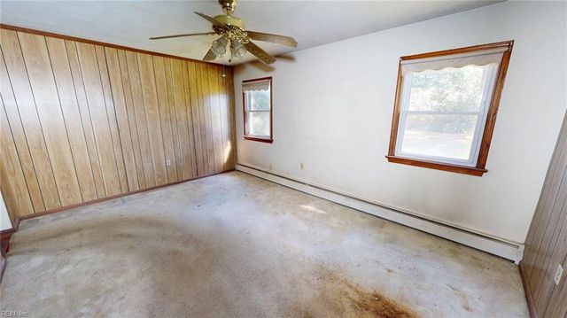 704 Lord Nelson DR, Virginia Beach, VA 23464