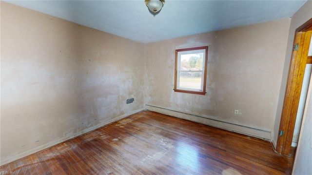 704 Lord Nelson DR, Virginia Beach, VA 23464