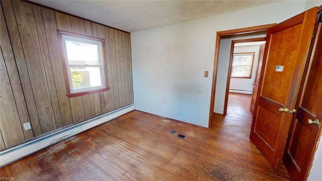 704 Lord Nelson DR, Virginia Beach, VA 23464