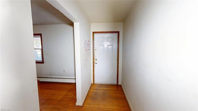 704 Lord Nelson DR, Virginia Beach, VA 23464