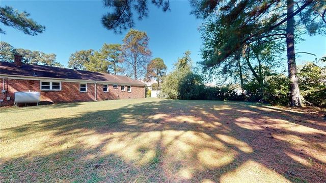 704 Lord Nelson DR, Virginia Beach, VA 23464
