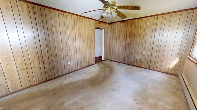 704 Lord Nelson DR, Virginia Beach, VA 23464