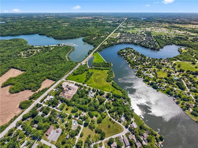 1717 NE Luther Road, Lee's Summit, MO 64086