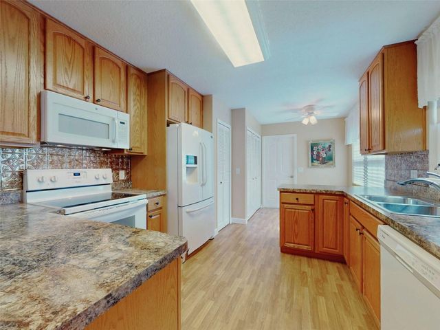 1122 STILLWATER DRIVE, Deland, FL 32720